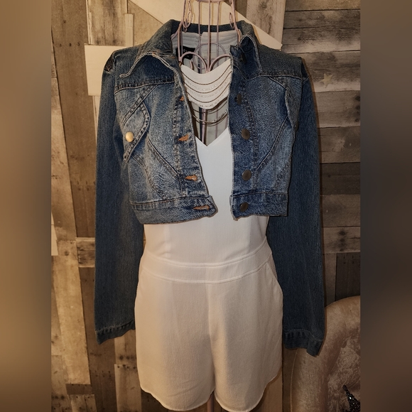 BEBE WHITE ROMPER - Picture 12 of 13